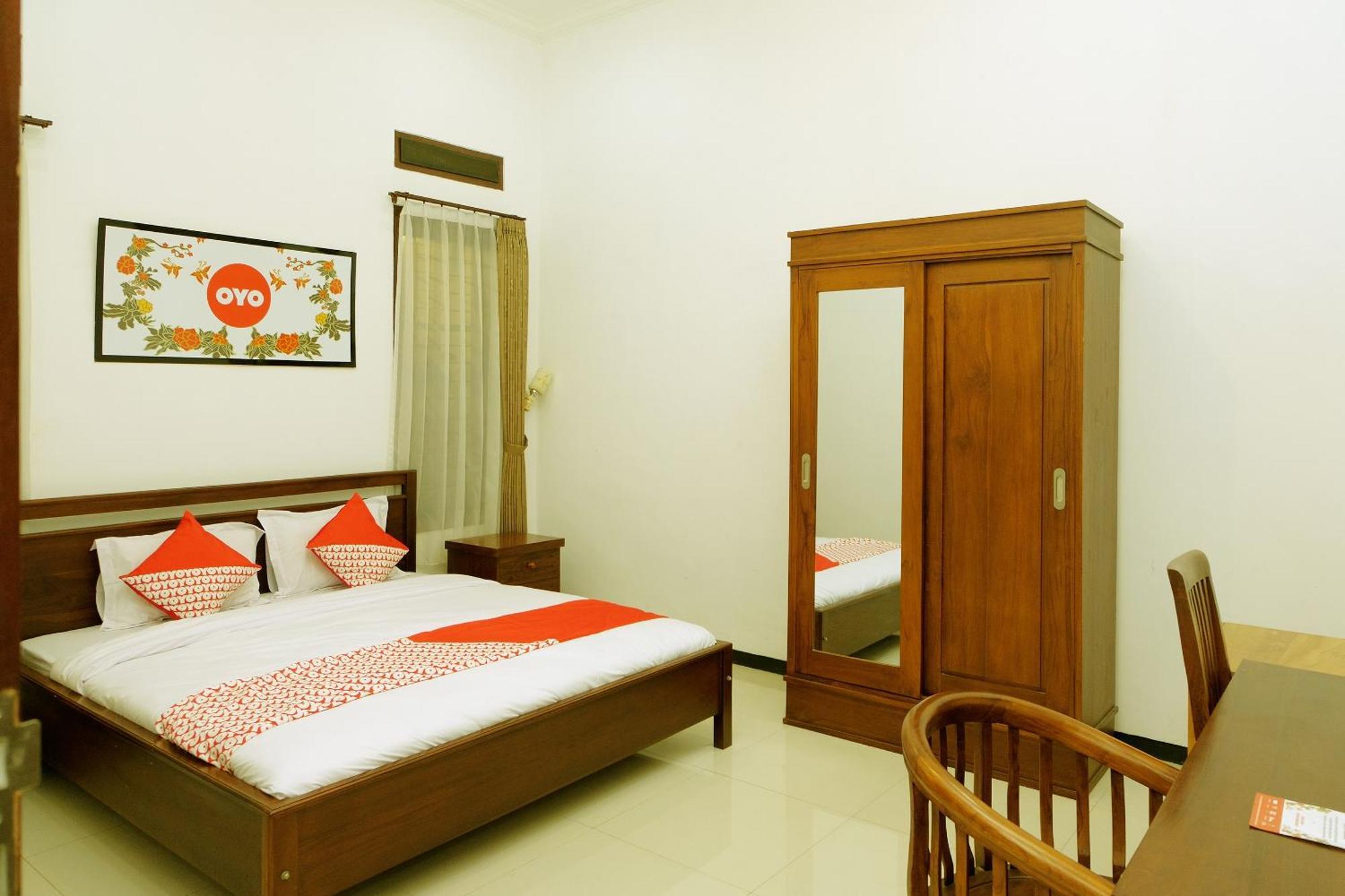Oyo 350 D' Maktab Homestay Syariah มะลัง ภายนอก รูปภาพ