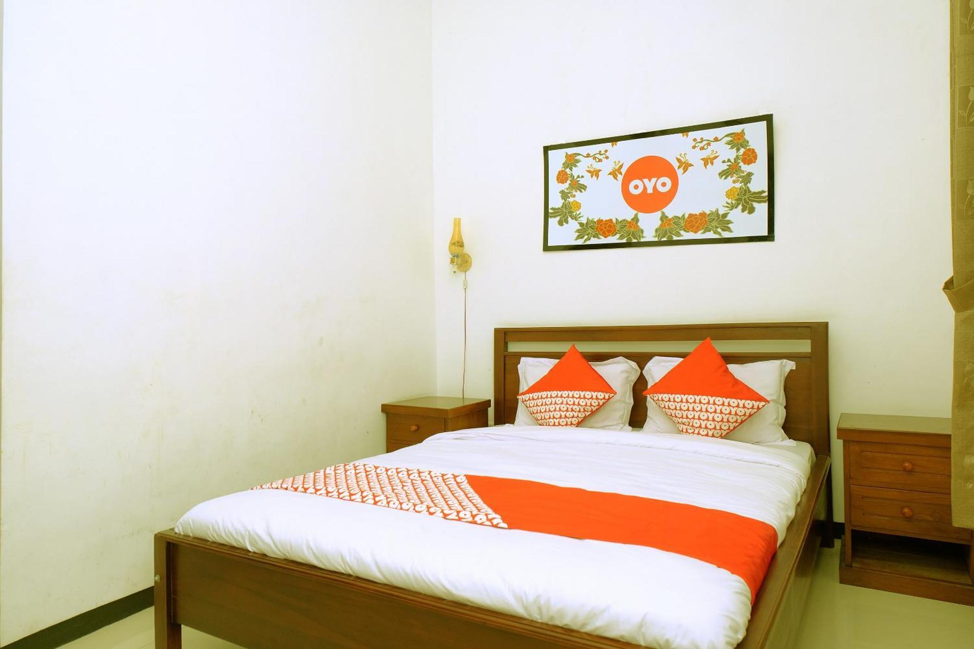 Oyo 350 D' Maktab Homestay Syariah มะลัง ภายนอก รูปภาพ