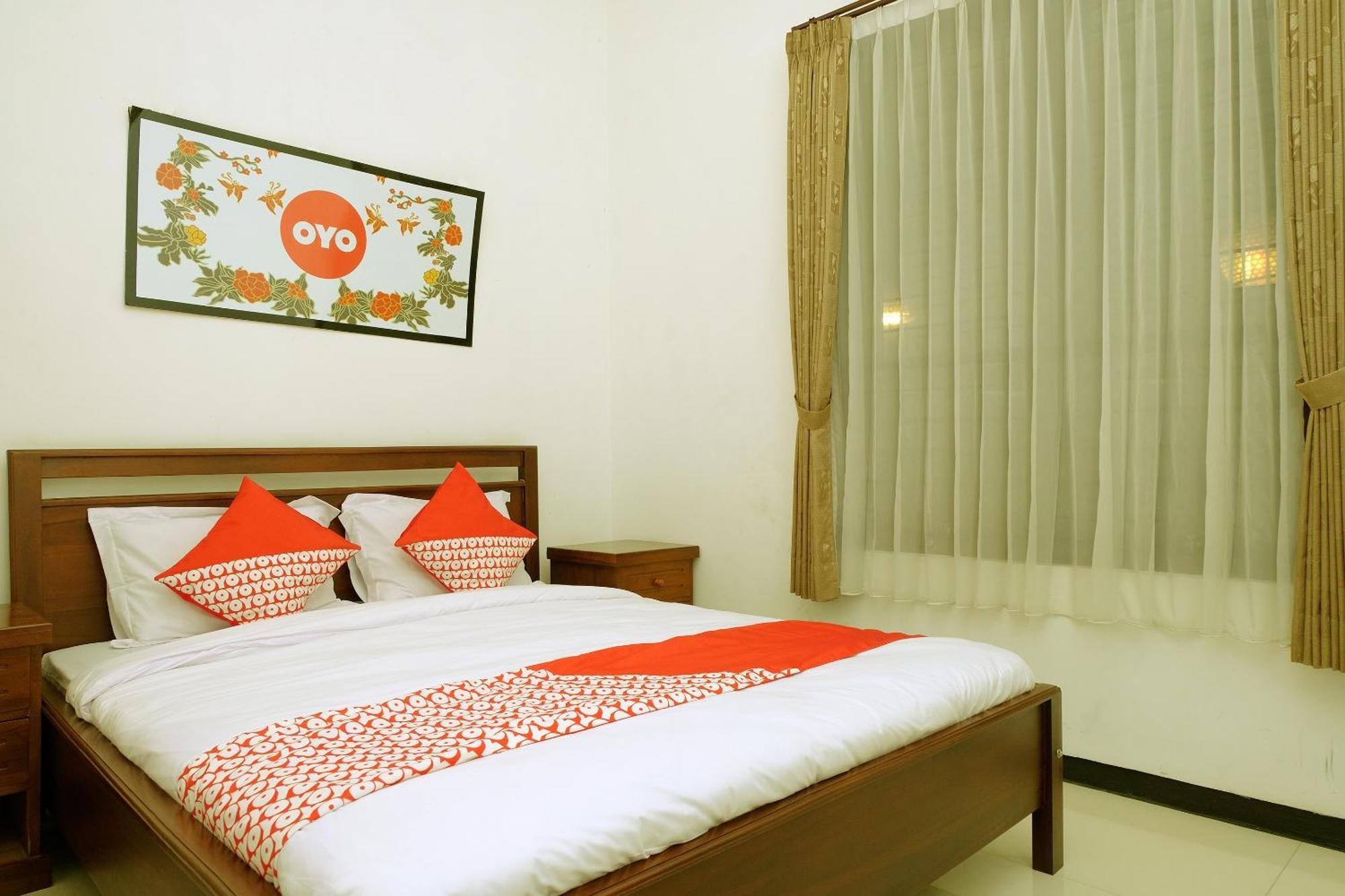 Oyo 350 D' Maktab Homestay Syariah มะลัง ภายนอก รูปภาพ