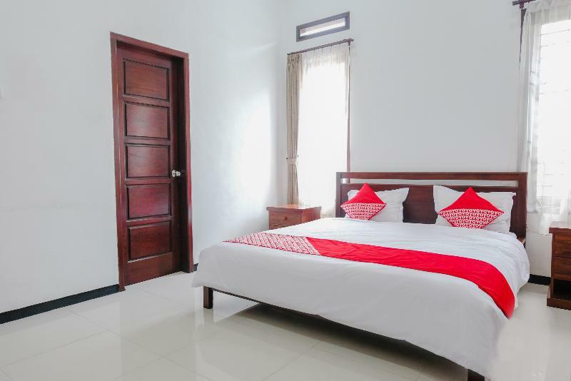 Oyo 350 D' Maktab Homestay Syariah มะลัง ภายนอก รูปภาพ